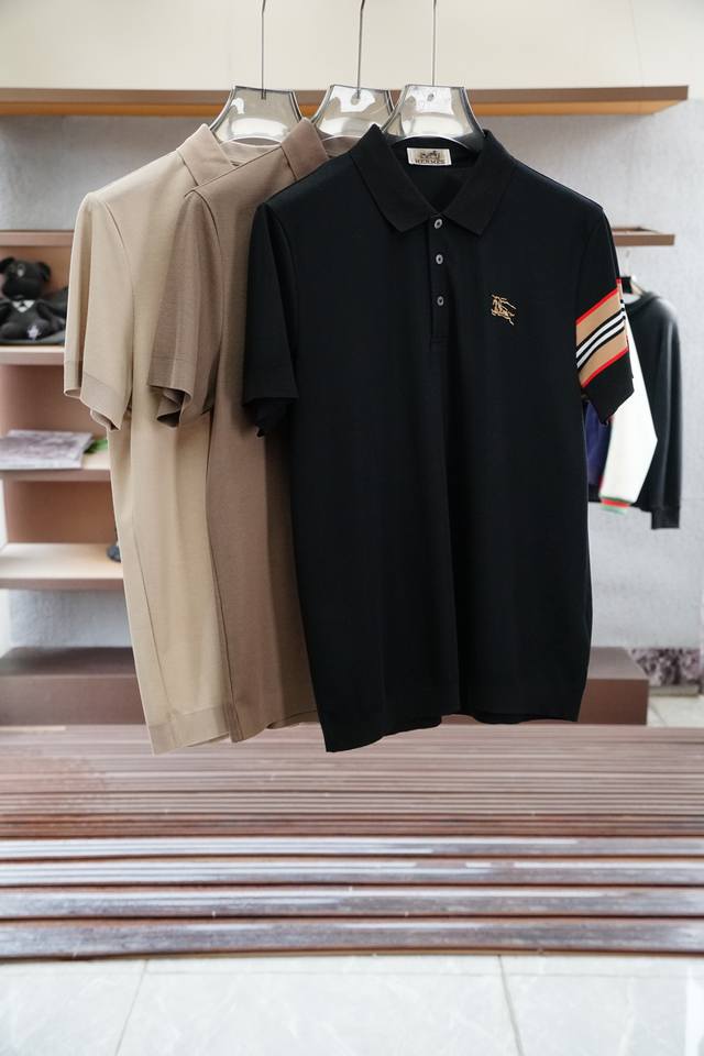 Bbr巴宝莉 25Ss春夏款顶级网眼珠地棉布翻领短Tee，胸口口袋Logo标识刺绣短袖Polo衫！贸易公司渠道稀出，领先官网发售！超人气水果色翻领Polo衫，优