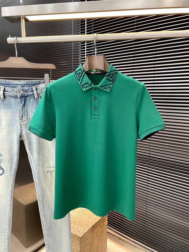 Emporioarmin- 阿玛尼 2025年春夏最新款Polo短袖，采用最新桑蚕丝面料，耐水洗不易掉色，手感柔软、成分柔软舒适 经典设计风格 特殊定制 简单的