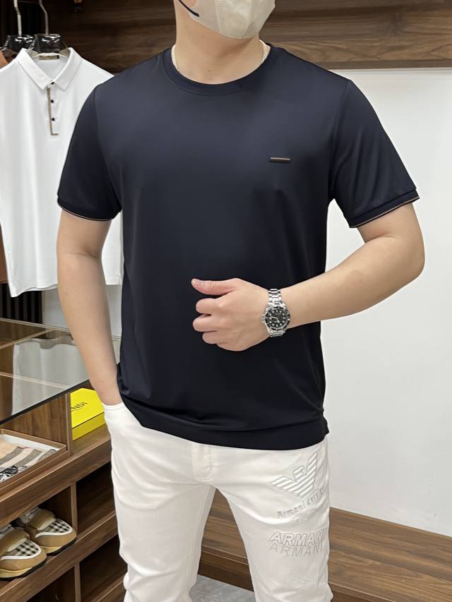 Zegna 杰尼亚-2540Ss夏季新款 时尚大爆款圆领T恤，休闲时尚外穿 内搭必备款，舒适好看上身可见 定制进口高端丝光面料，手感细腻丝滑有质感，上身舒适透气