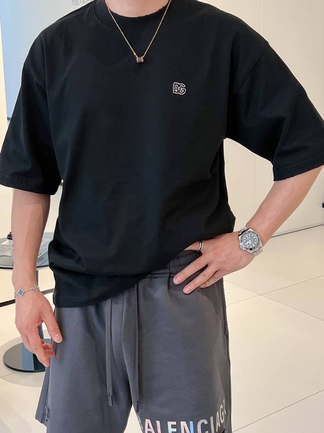 18活动款持续有效多让20 杜嘉班纳D&G2025新工艺双色绣花春夏新款首发专柜最新款短袖圆领T恤 官网同款 高端订制 设计前卫时尚！品牌Logo重工艺设计 高
