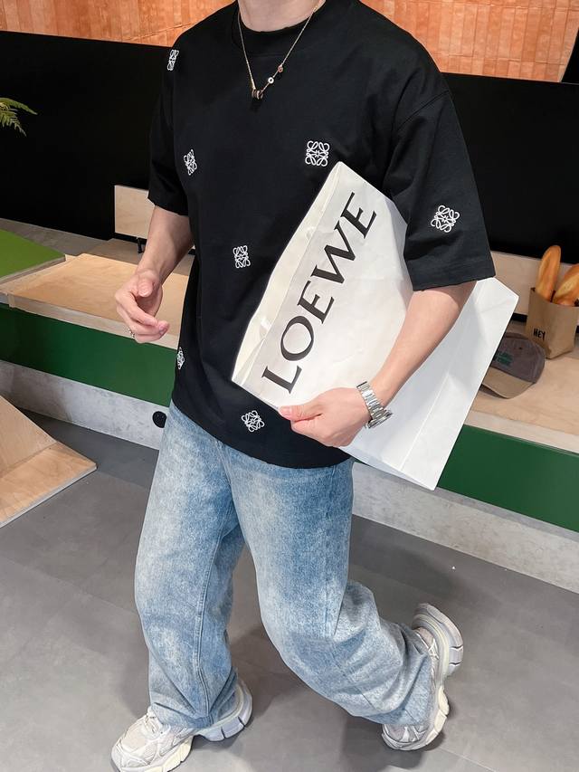 18活动款持续有效多让20 纪梵希2025新工艺春夏新款首发专柜最新款短袖圆领T恤 官网同款 高端订制 设计前卫时尚！品牌Logo重工艺设计 高端定纯棉面料.手