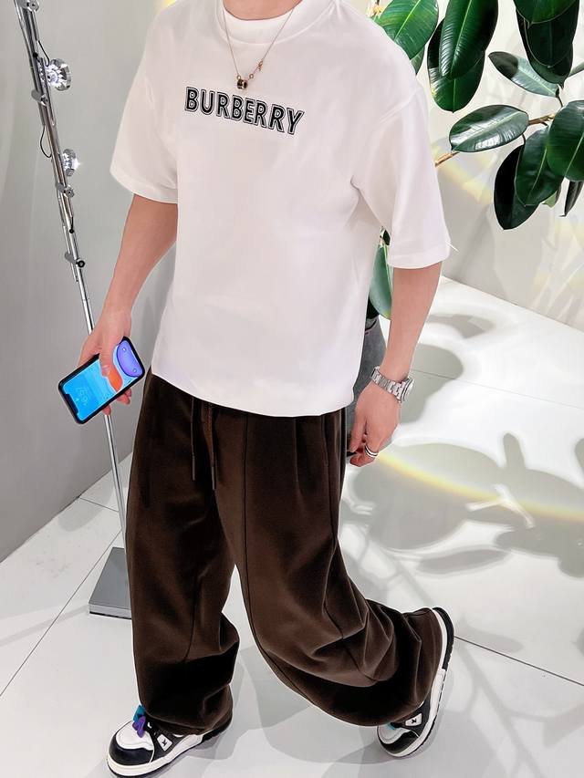 18活动款持续有效多让20 巴宝莉2025新工艺洗春夏新款首发专柜最新款短袖圆领T恤 官网同款 高端订制 设计前卫时尚！品牌Logo重工艺设计 高端定纯棉面料.