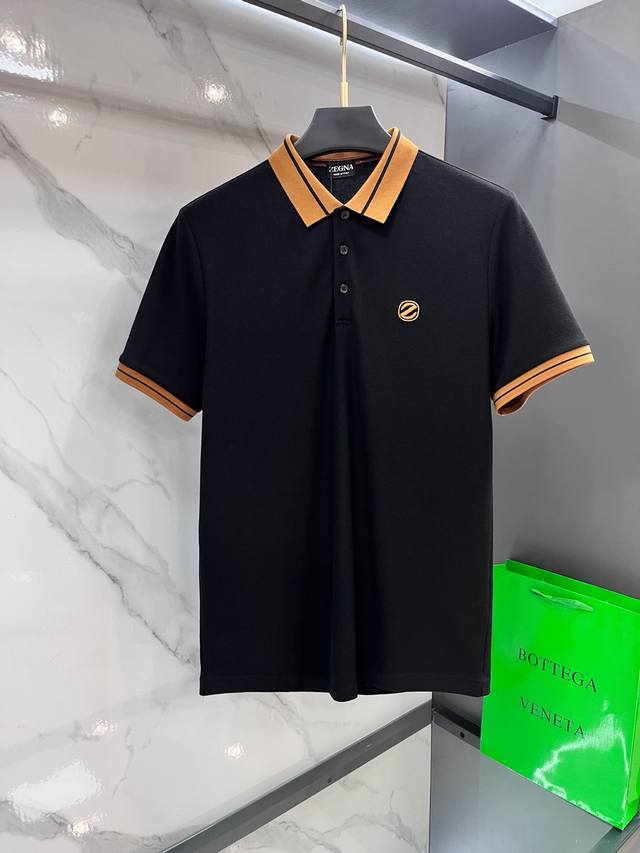 杰尼亚 2025新款高端商务Polo 白领 单位人士必入单品！ 休闲商务翻领短袖，科技面料，体感非常棒，手感顺滑质感很棒！弹性好，无任何束缚感，面料自带透气网孔