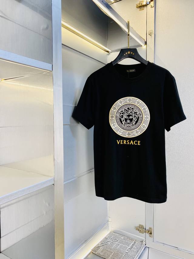 穿220斤 原单货！胖子福音 情侣装范思哲Versace 原单品质 2025最新款 短袖T恤 五分袖中袖 精选专柜订制顶级纯棉进口面料 带原版洗水唛！三标齐全