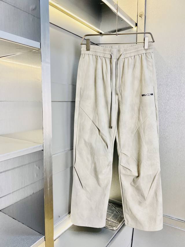 官网原单货 可穿220斤巴黎世家Balenciaga 简约时尚 早春款休闲裤运动裤卫裤松紧裤阔腿裤长裤身穿着非常舒适 低调不失奢华 穿出去非常有档次,裤型款式和
