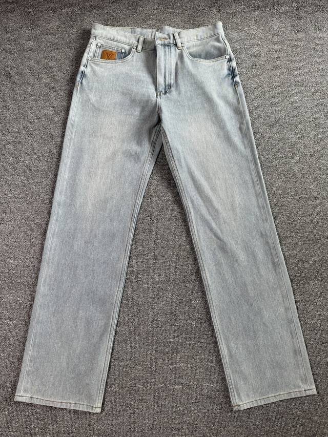 高版本！Lv25Ss夏季新款牛仔裤，高端品质，面料超级柔软舒适 直筒版型，上身修长，万能搭配款 码数：30，31，32，33，34，36，38