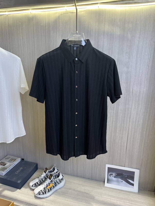 Armani阿玛尼 2025春夏最新款衬衫时尚短袖T恤，高级定制面料！贴肤舒适，丝滑透气，耐看又好穿，原厂工艺一丝不苟，型男必备单品，尺码：M-3Xl