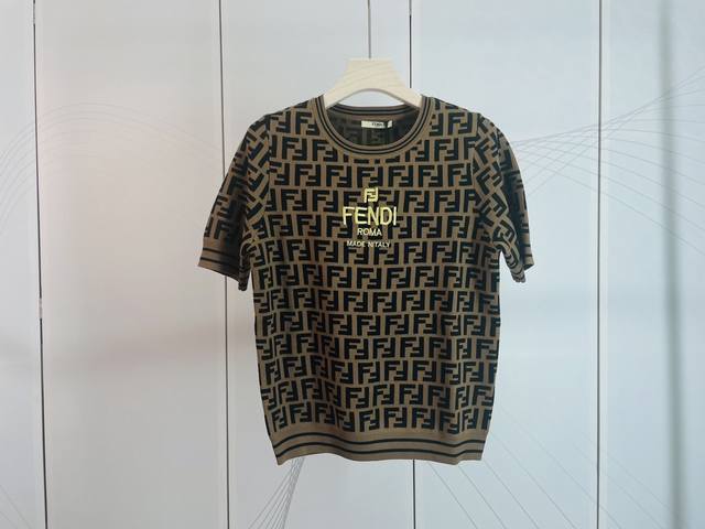 Fendi＆芬迪新款经典双F黄色字母刺绣圆领短袖上衣Sml现货供应