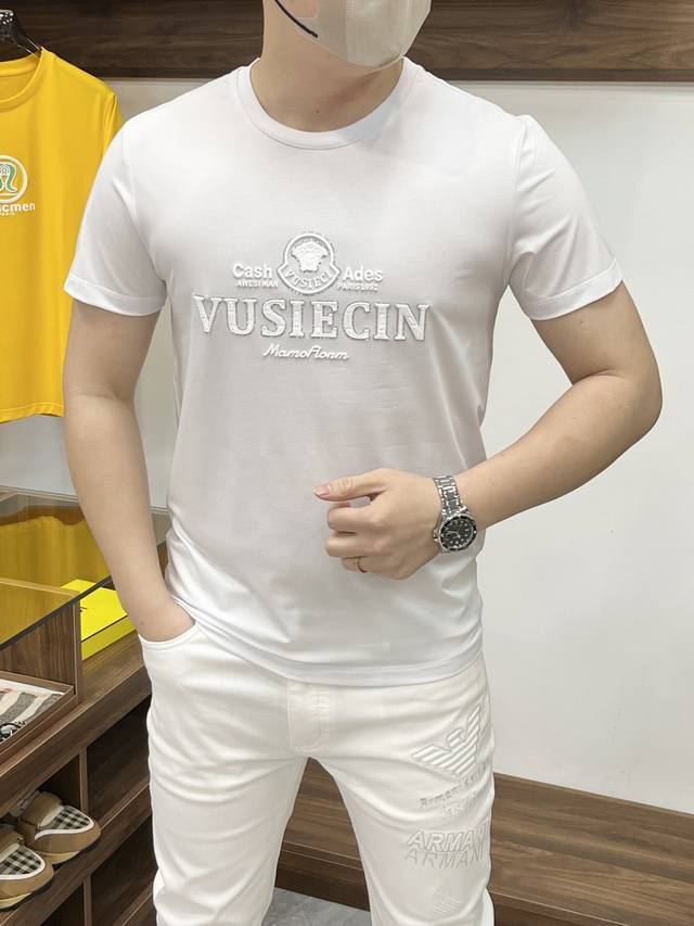Versace 范思哲-2540Ss夏季新款 专柜时尚大爆款圆领T恤，休闲时尚外穿 内搭必备款，舒适好看上身可见 定制进口高端丝光面料，手感细腻丝滑有质感，上身