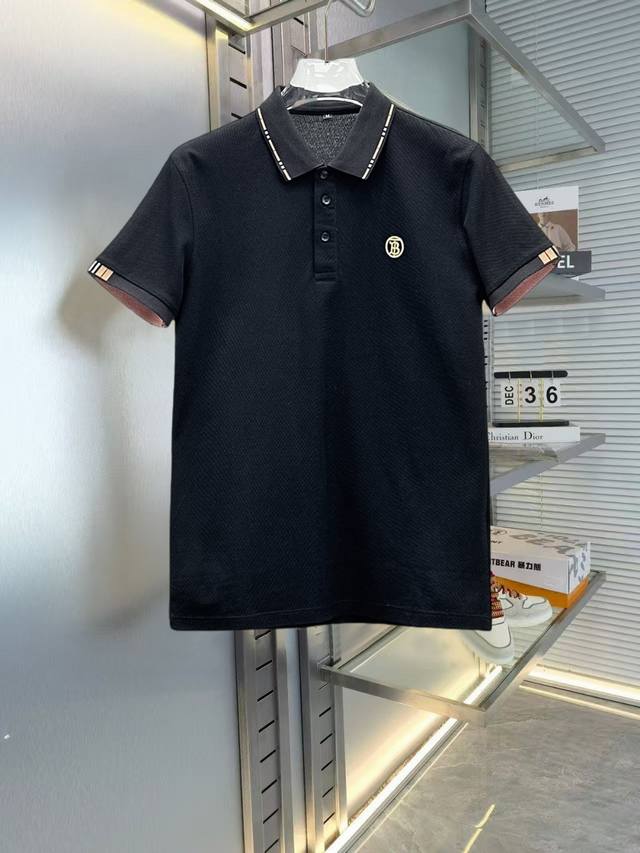 巴宝莉 高端商务 白领 单位人士必入单品！ 无痕压胶冰丝休闲商务短袖Polo，科技面料，冰丝无痕，体感非常棒，手感顺滑质感很棒！弹性好，无任何束缚感，面料自带透