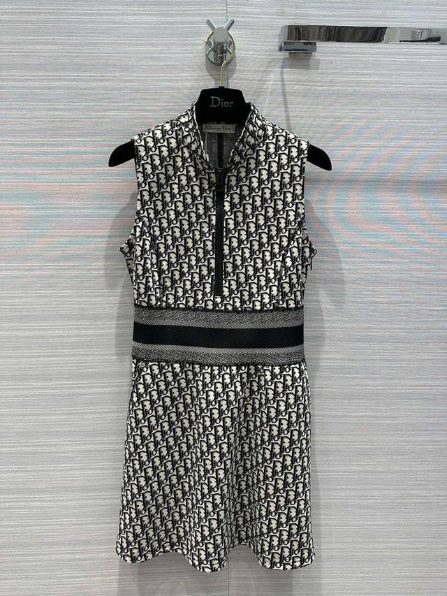 顶级原单配包装爆单推荐原单品质Dio*231105春夏新品！专柜爆款老花系列连衣裙！立体针织提花Logo时髦又高级！定织条纹腰带拼搭设计，后背Logo字母点缀奢