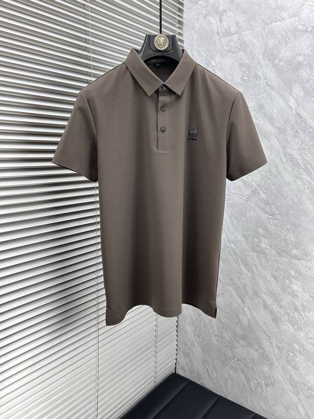 Lv Ss25夏季新款翻领Polo衫 高品质珠地棉材质 雍容华贵的品牌风格，客供进口面料 做出来的衬衫也是版型垂顺挺括，并且还抗皱抗起球，贴身穿着也是极为舒适