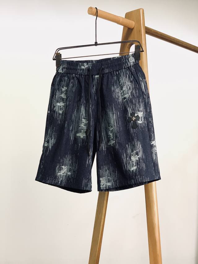 Chrome Hearts 克罗心 2025Ss春夏新品 高街短裤，一款只需要一眼就能爱上的超高颜值设计，全棉面料亲肤舒适、吸湿透气等舒适的穿着感受而备受青睐，