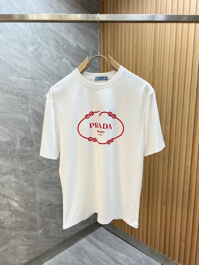 Prada 普拉达 2025春夏新品 三标齐全 丝光棉 短袖T恤 好货不用过多介绍 看细节 专柜码数：M-Xxxl 175 140建议L ，