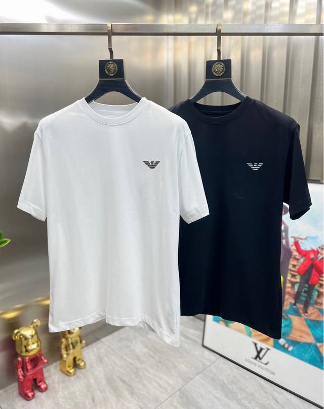 阿玛尼 2630Ss新款短袖T恤，定制进口原版丝光面料！经典Logo设计，简单大方得体 时尚不失个性 上身休闲随性 内搭单穿皆可 彰显大牌气质。尺码：M～3Xl