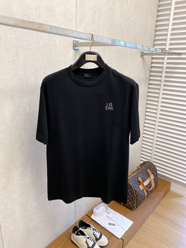 罗意成 2630Ss新款短袖T恤，定制进口原版丝光面料！经典Logo设计，简单大方得体 时尚不失个性 上身休闲随性 内搭单穿皆可 彰显大牌气质。尺码：M～3Xl