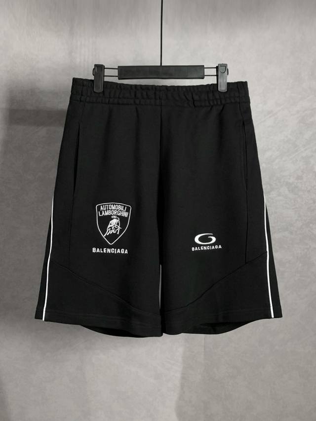 高品质 Balenciga 巴黎世家 兰博基尼联名短裤 采用立体绣花工艺，多块裁片拼接，布料采用毛圈纯棉 手感非常舒服 两侧开一字袋 时尚又个性，超级百搭的一款