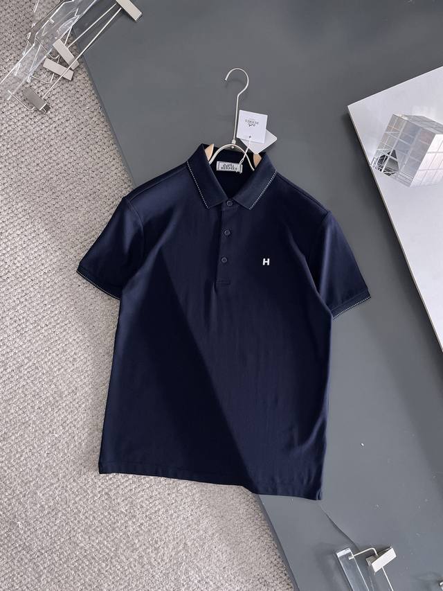 爱马仕 2025Ss夏季新款字母Logo男士翻领Polo衫！经典商务男款，高端男装的天花板级别的商务男款！简约时尚大气不失优雅，单穿内搭体面过人，品质控 细节控