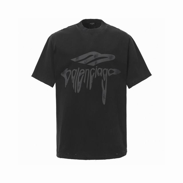 Balenciaga 巴黎25Ss融化字母印花短袖 定织拉架罗纹对板同缸染色确保无色差，遵循原版工艺半微高偏修窄。采用最新版本电脑印花系统进行扫描处理，电脑扫描