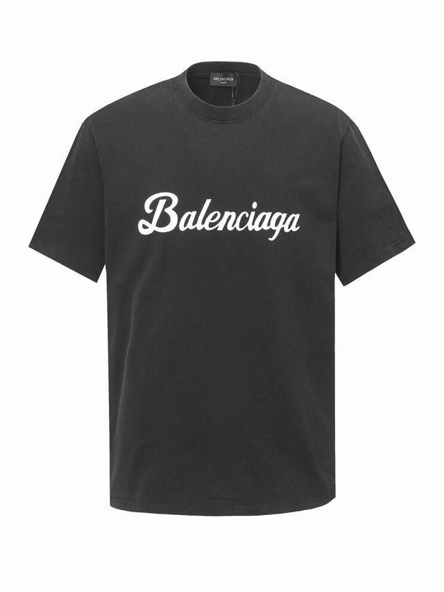 Balenciaga 巴黎世家Logo印花短袖T恤 面料采用巴黎Zp定织定染全棉双纱克重260克布面干净布纹清晰，柔软舒适螺纹釆用定染无色差 水洗效果在通过不同