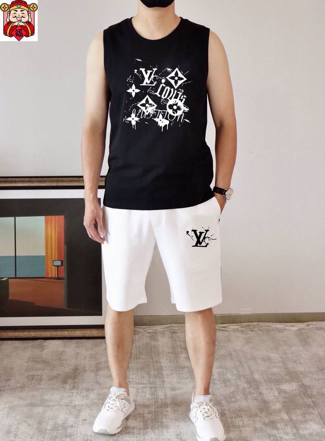 直 品牌 Lv路易威登 2025春夏季新品背心套装，经典简约款式 任何人都可以轻松驾驶 进口定制丝光棉面料 手软舒适有型 吸汗透气 ，胸前经典品牌字母Logo设