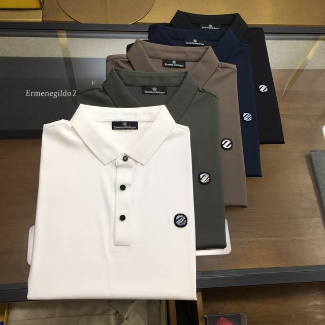 新品 Zegn 高端Polo 2025Ss春夏新品 Go 时尚休闲翻领T恤，甄选优质天丝凉爽面料，无痕切割工艺，胸前密针精致Logo设计标识，客供订织五金辅料，