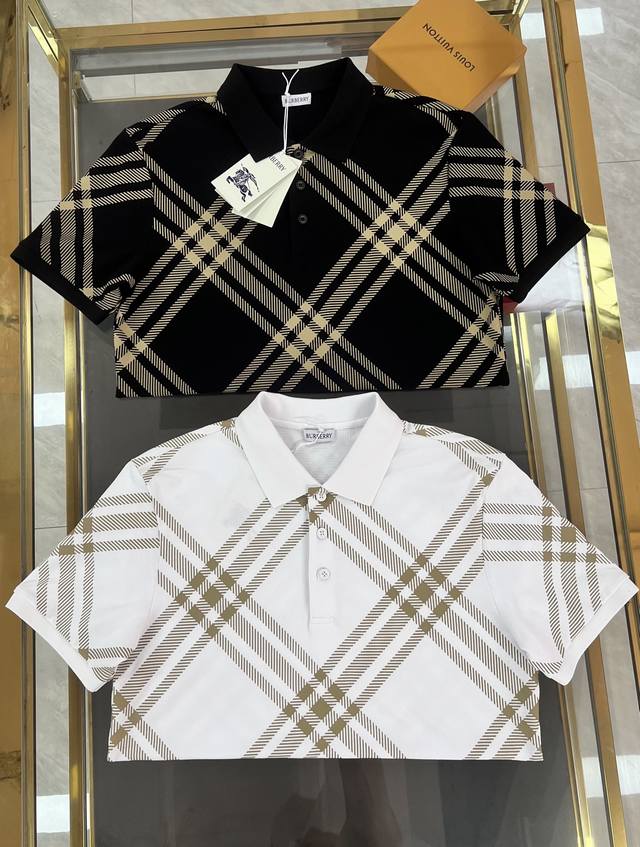 新品 巴宝莉 爆款Polo 2025春夏新款首发专柜最新款短袖圆领T恤 高端订制 品牌Logo最新重工定位印花工艺，超级大牌洋气，高端定制100%网眼珠地棉面料