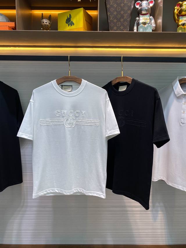 B23--Gu25Ss春夏新款针织纯棉材质圆领短Tee，男女同款Gg贴布刺绣图案休闲短袖T恤衫！贸易公司渠道稀出，领先官网发售！G家全新贴布刺绣T恤，从面料的选