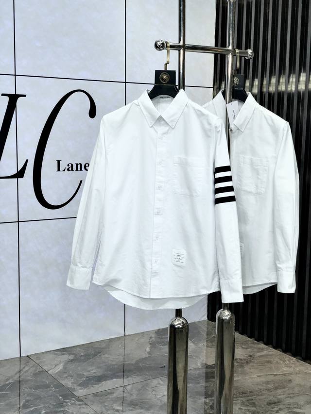 Tb汤姆布朗2025春夏新款男士衬衣，潮流轻奢新品登场 原单复刻产物 高端品质 市场最高版本 米兰时装设计师款 先睹为快，独家现货发售；全景修饰！1F。客供原版