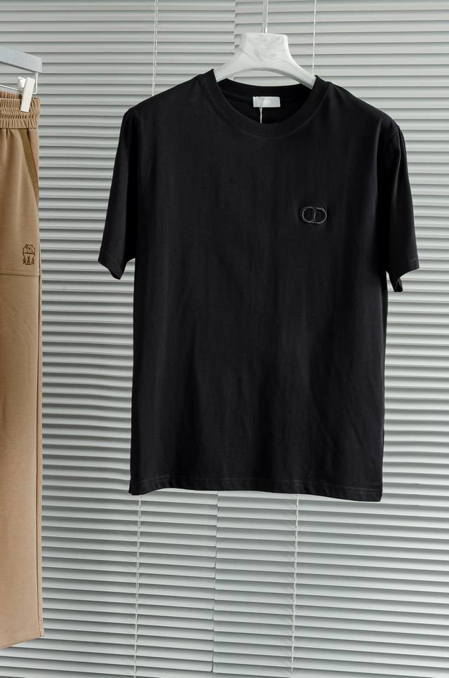 New# Dior迪奥2025Ss春夏圆领短袖#顶级元素融合打造，经典短袖3标齐全，潮男时尚，无论是上身舒适度还是都是无可比拟的存在，可以说是夏日必备！100%