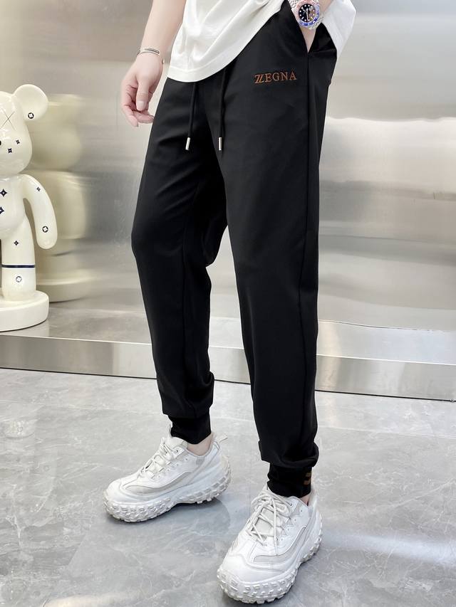 杰尼亚 顶级货品 2025春夏新款休闲裤！品牌经典Logo休闲裤 ，定制面料，舒适度极好，手触感强烈。辨识度极高，完美品相工艺。 尺码：M-4Xl