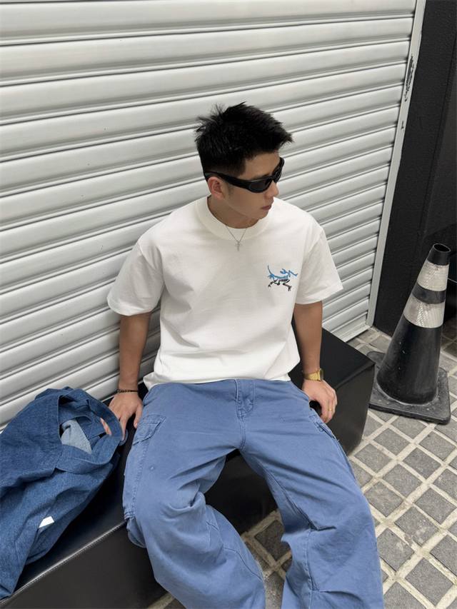 始祖 2025春夏新款短袖T恤 300克重磅纯棉100%字母Logo 颜色：黑色 白色 码数：S M L Xl Xxl