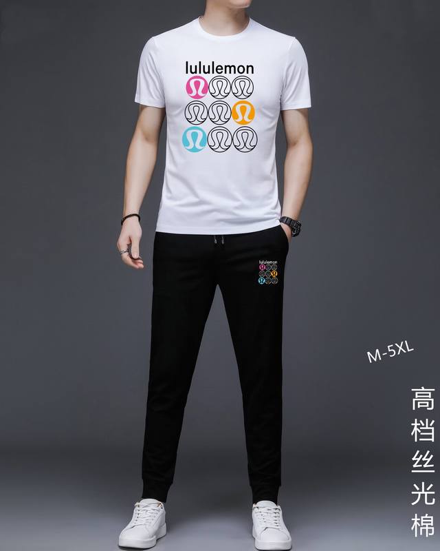 直 Lulu 胖子福音 2025官网同款.世界知名奢侈品牌.夏季男士 双丝光 高品质货套装 采用进口原单面料 ，当季时尚潮流款，百搭爆款。简洁大方，精密的车工，
