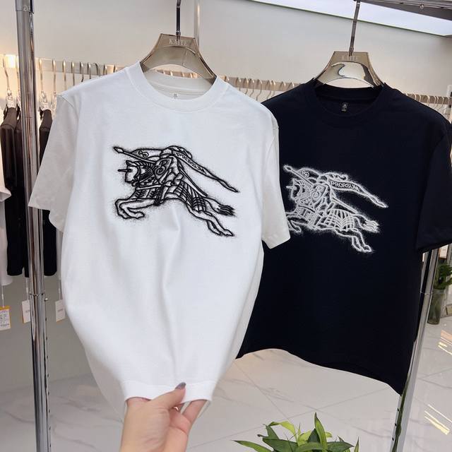 Bbr B家 微阔版型 2025早春新款首发 专柜最新款240克新疆长绒棉短袖圆领T恤 高端订制 设计前卫！重工艺设计 定制面料.手感柔软.穿着舒适.专柜级别精