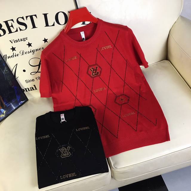 Feng Lv路易威登 针织衫 夏季新款 定制进口毛料，颠覆夏季穿针织衫的感受 无论品质 凉爽度 舒适度 完胜普通棉质Ｔ恤衫 上身的随身性 更是针织衫的优点，整