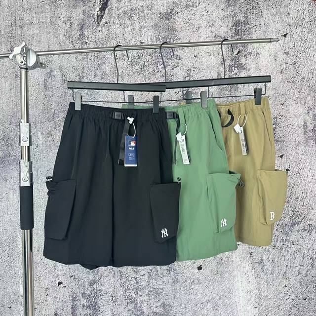 Ootd #2028 白底图 挂拍 Mlb洋基队口袋腰带工装短裤 活性染料，天然环保 柔软不刺身温和细腻 做工走线整齐，大厂出品就是与众不同 夏日潮流的单品 除