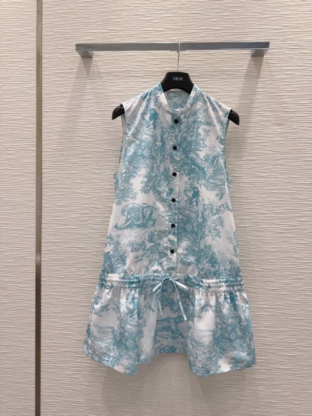 Christian Dio*R2025Ss新款 系列出品 时髦低调 气质又奢华高级！版型百搭不挑人，定制科技面料 做工品质看细节。白富美必入！强烈推荐。 S胸围