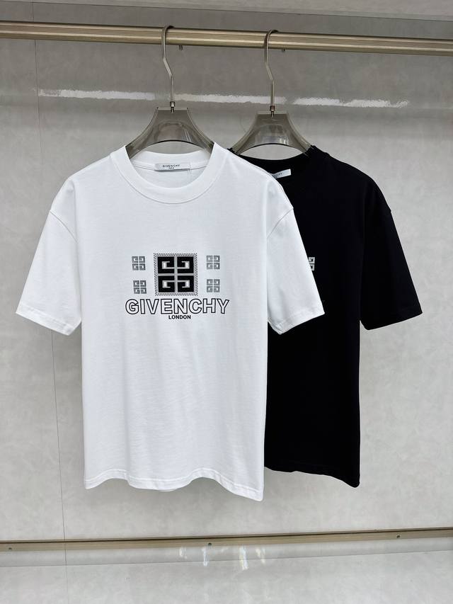 纪梵希 2025Ss春夏最新款短袖T恤，手感柔软，穿着舒适，做工精细.上身效果无敌帅气，码数 S-Xl