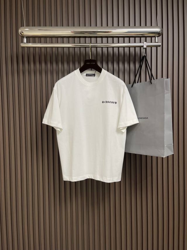 Chrome Hearts Ch 克罗心 2025Ss早春新款印花短袖T恤，胶印设计，订制高织纯棉面料，精美十字花超强工艺，设计时尚潮流 上身效果超赞。尺码：M