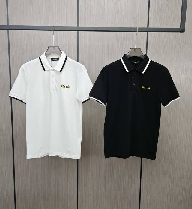 Fe*Ndi芬*迪。 刺绣经典 Polo衫 柜台同步发售 F家的新秀丽作. 贸易渠道货品,为数稀少！ 2025Ss春夏新品 F家男士商务休闲时尚饰带装饰标识设计