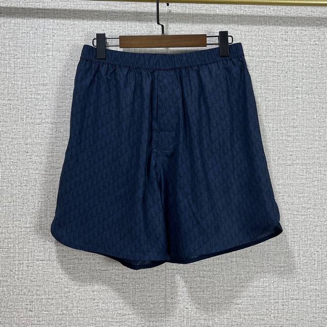 Di*R 2025 Ss春夏新款 丝质面料休闲短裤 弹力松紧带腰围 通体饰以经典Oblique 印花 侧面贴边口袋 休闲款式不挑人穿 尺码：S M L Xl