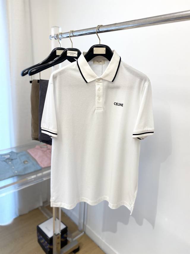 Celine 赛琳、2025新品短袖T恤，帅气时尚，胸前精致刺绣字母Logo，简约百搭款。面料棉 不仅挺括，保持潮流的廓形，又穿着舒适，纱织更细腻，码数Xs-L
