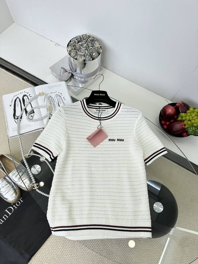 25Ss 缪家学院风 立体刺绣字母针织圆领套头针织衫1 Size S M L