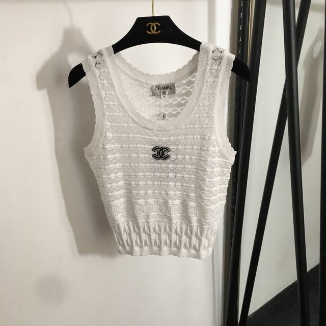 款号20253792 Chane*新款 小香Logo刺绣镂空格纹修身百搭针织背心，白色，黄色，黑色，36 38 40， 38码；胸围76，长48