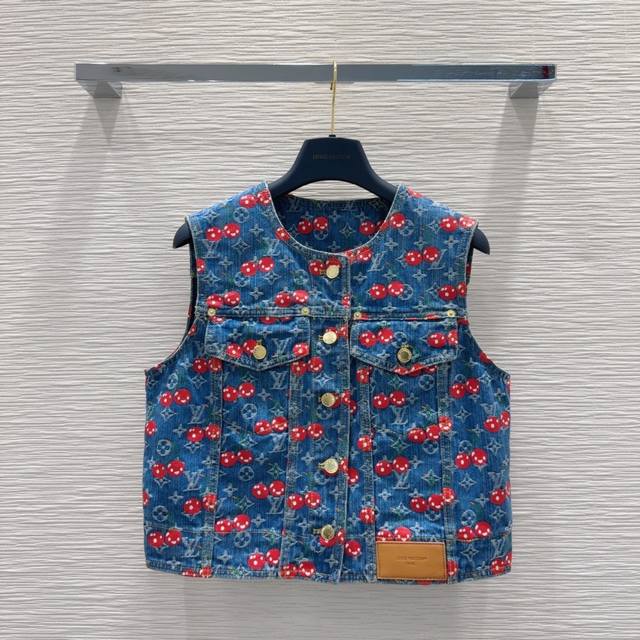Louis Vuitto* 2025Ss新款牛仔 高版出品~超时髦新款丹宁牛仔 酵洗个性色调上身又酷又飒爽 采用定制高品质斜纹棉质水洗牛仔面料，纹理细腻，棉感自