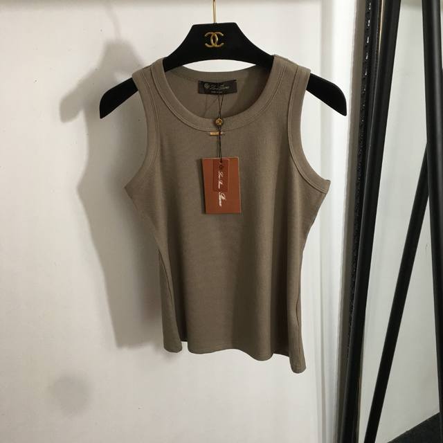 款号20253581 Loro Piana*Lp新款 金属Logo装饰 修身坑条纯棉背心，白色，卡其色，杏色，黑色，S-Xl， Ｍ码：胸围76，长51