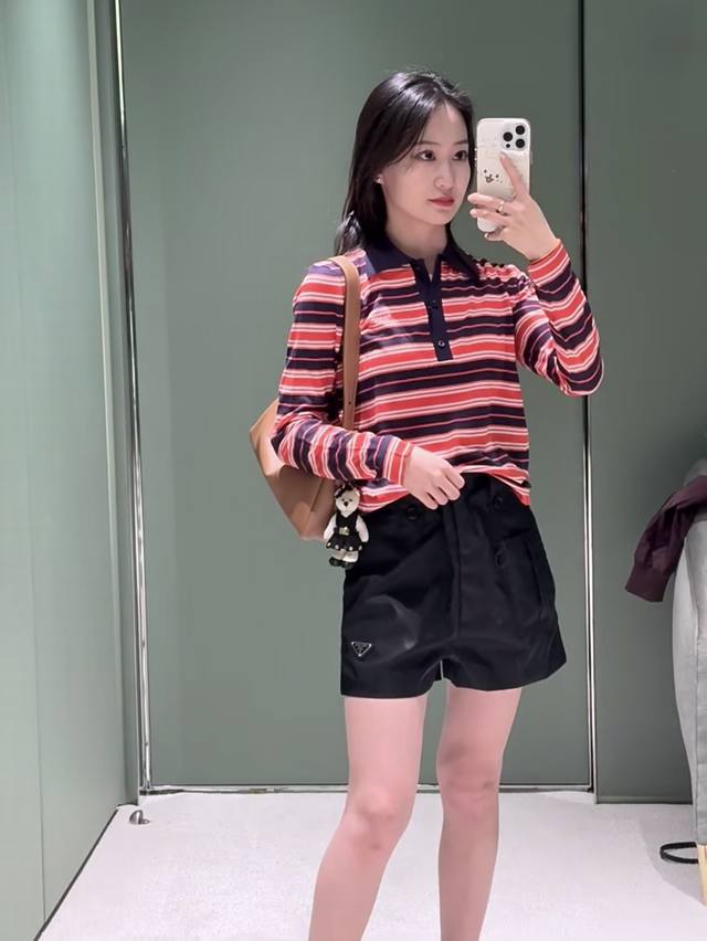 P]新款[P]！最新Pr 25New 条纹翻领Polo针织衫。尺码：Sml。 。
