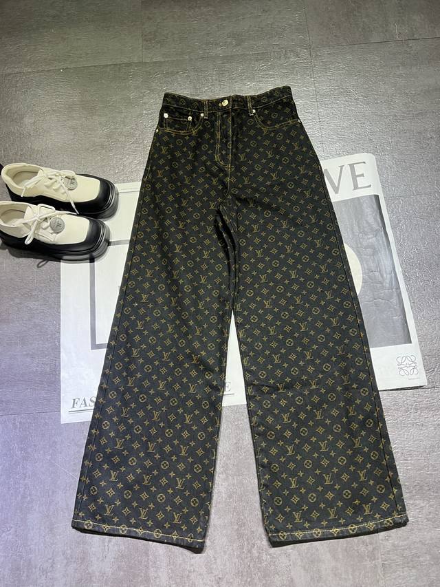 Pp Louis Vuitto* 25Ss春夏新款 Monogram复古印花丹宁牛仔阔腿长裤丨独家Yb开发！高版出品！进口斜纹棉牛仔材质 通体标志性四叶草元素字