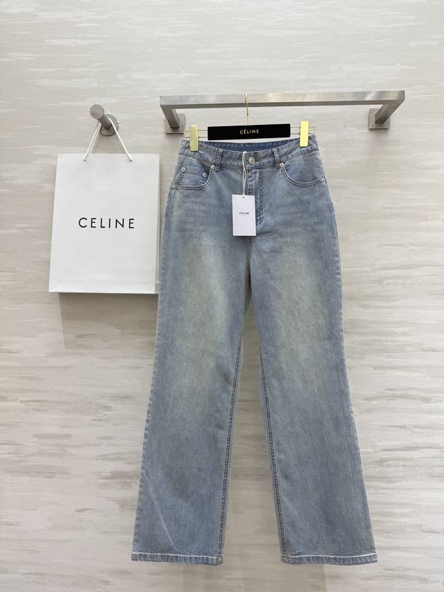 Celi2新款 撞色口袋直筒牛仔裤 立体剪裁完全不挑人直筒裤型 最百搭也最显瘦 妥妥的显高神器 整个设计很简洁 春夏搭配T恤或者衬衫都Ok 高品质定制 现货首发