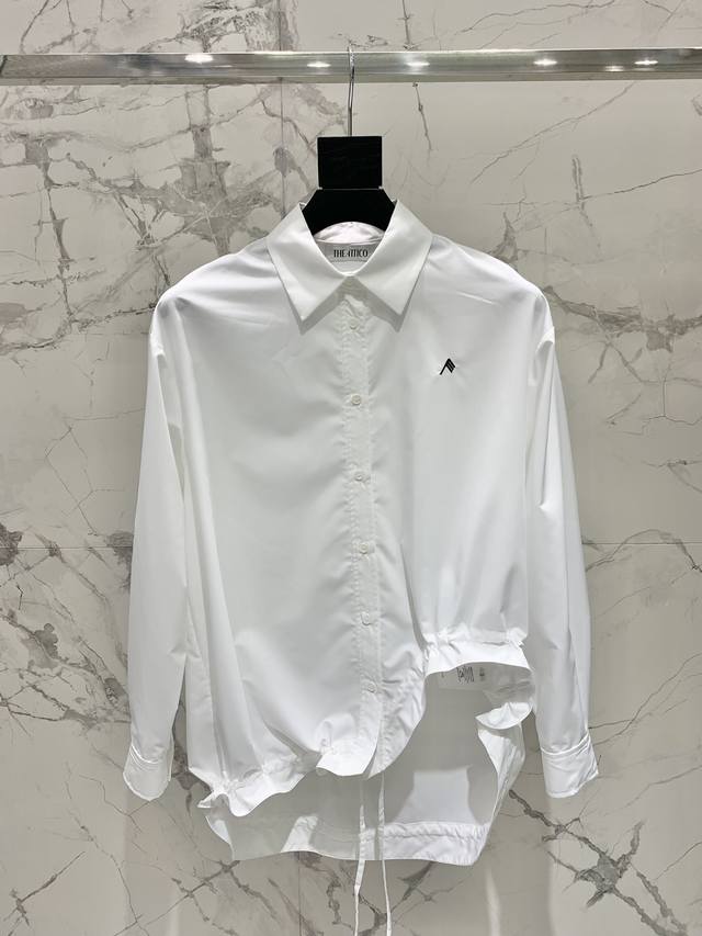 宽松白色衬衣 白色宽松款衬衣，你值得拥有！ “时尚不是简单地穿衣，而是一种表达自我的方式。” 这是名人曾经说过的话。在时尚界，衬衣一直占据着重要的地位。今天，我